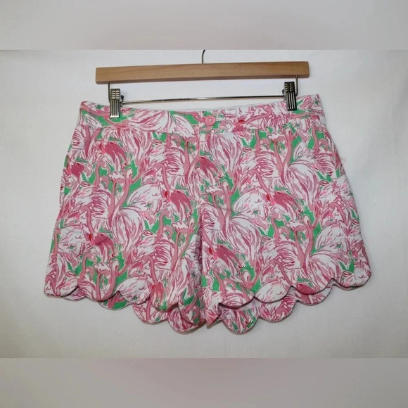 Lilly Pulitzer 5" Buttercup Mid Rise Scalloped Shorts in Pink Colony Flamingo 4 - Picture 1 of 14